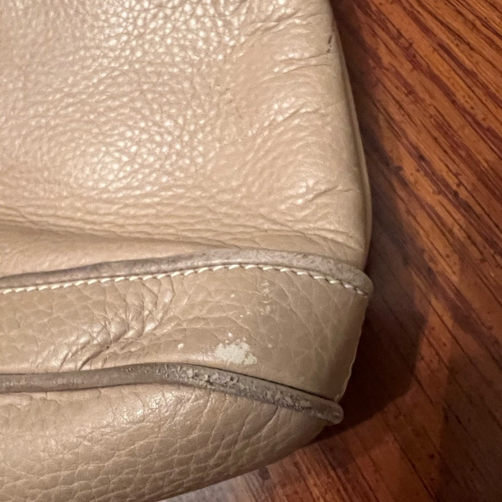 Gucci Crossbody - Picture 15 of 16